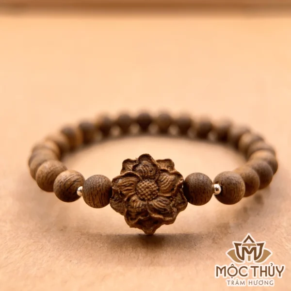 Vòng tay trầm hương đơn Mai Vượng Trầm