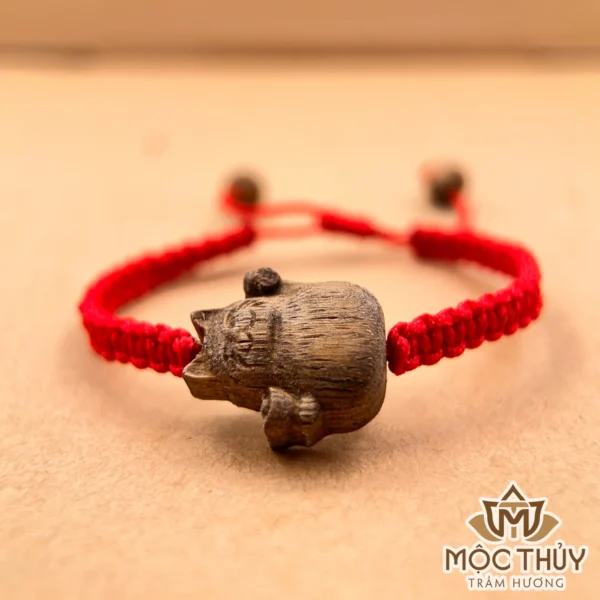 Vòng tay chỉ đỏ Đan Mèo Thần Tài
