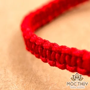 Vòng tay chỉ đỏ Đan Thánh Giá