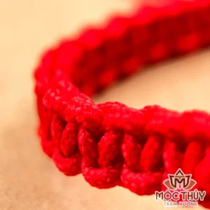 Vòng tay chỉ đỏ đan Bồ Tát Hộ Thân