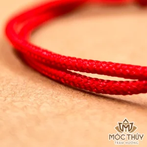 Vòng tay chỉ đỏ đơn Cỏ Bốn Lá